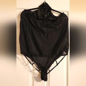 Cacique lace ribbon tie playsuit size 26/28